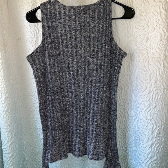 Hollister Shoulders Out Sweater Gray - Picture 4 of 4